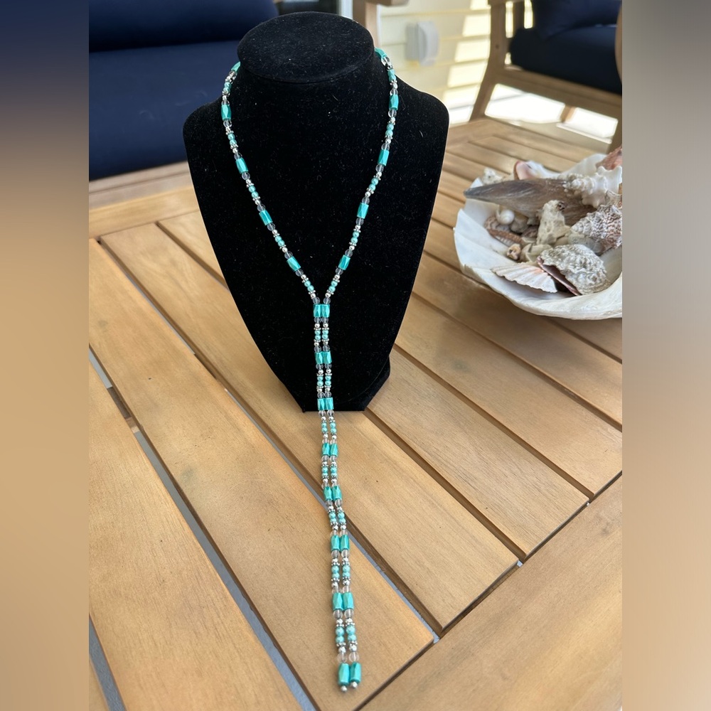 Turquoise beaded magnetized necklace